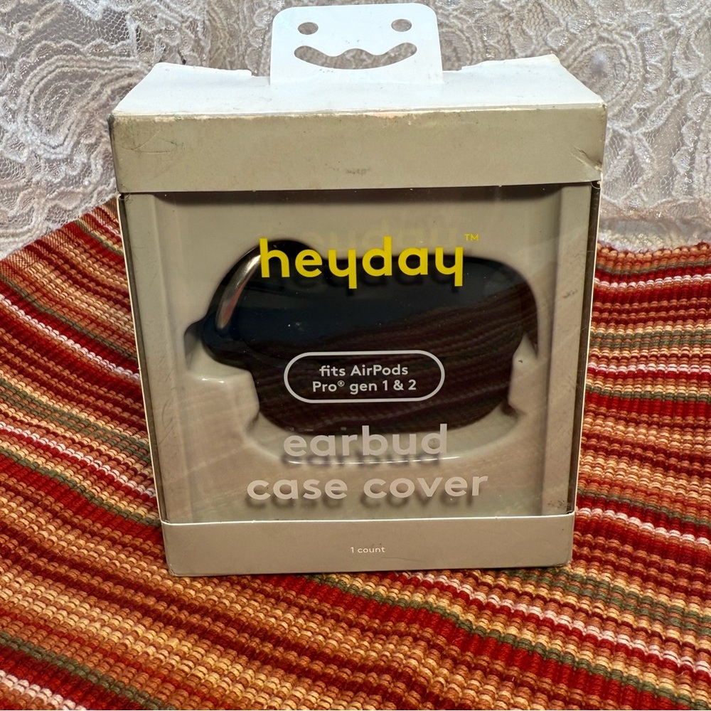 NWT - Heyday Black Earbud Case Cover for AirPods - Fits Gen 1 & Gen 2